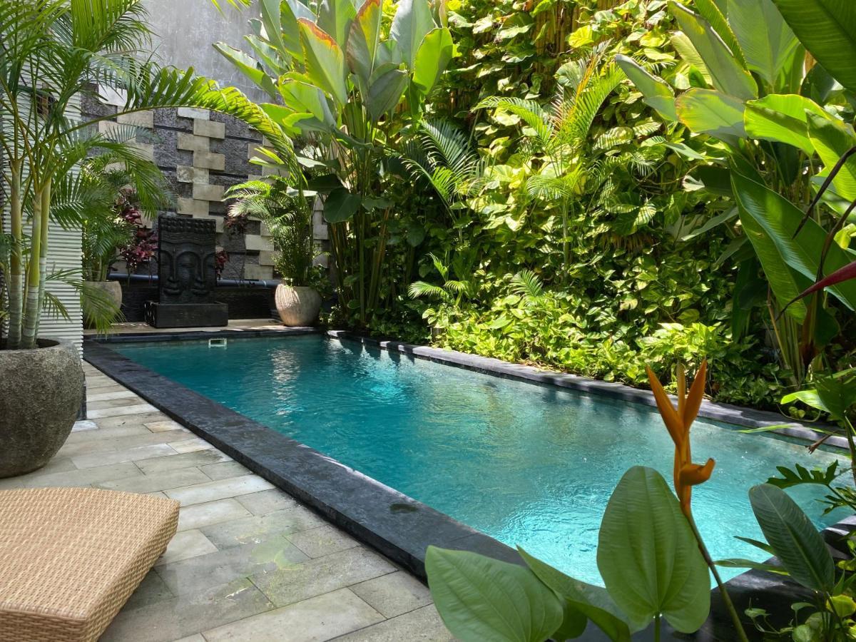 Villa Lily Seminyak Exterior photo